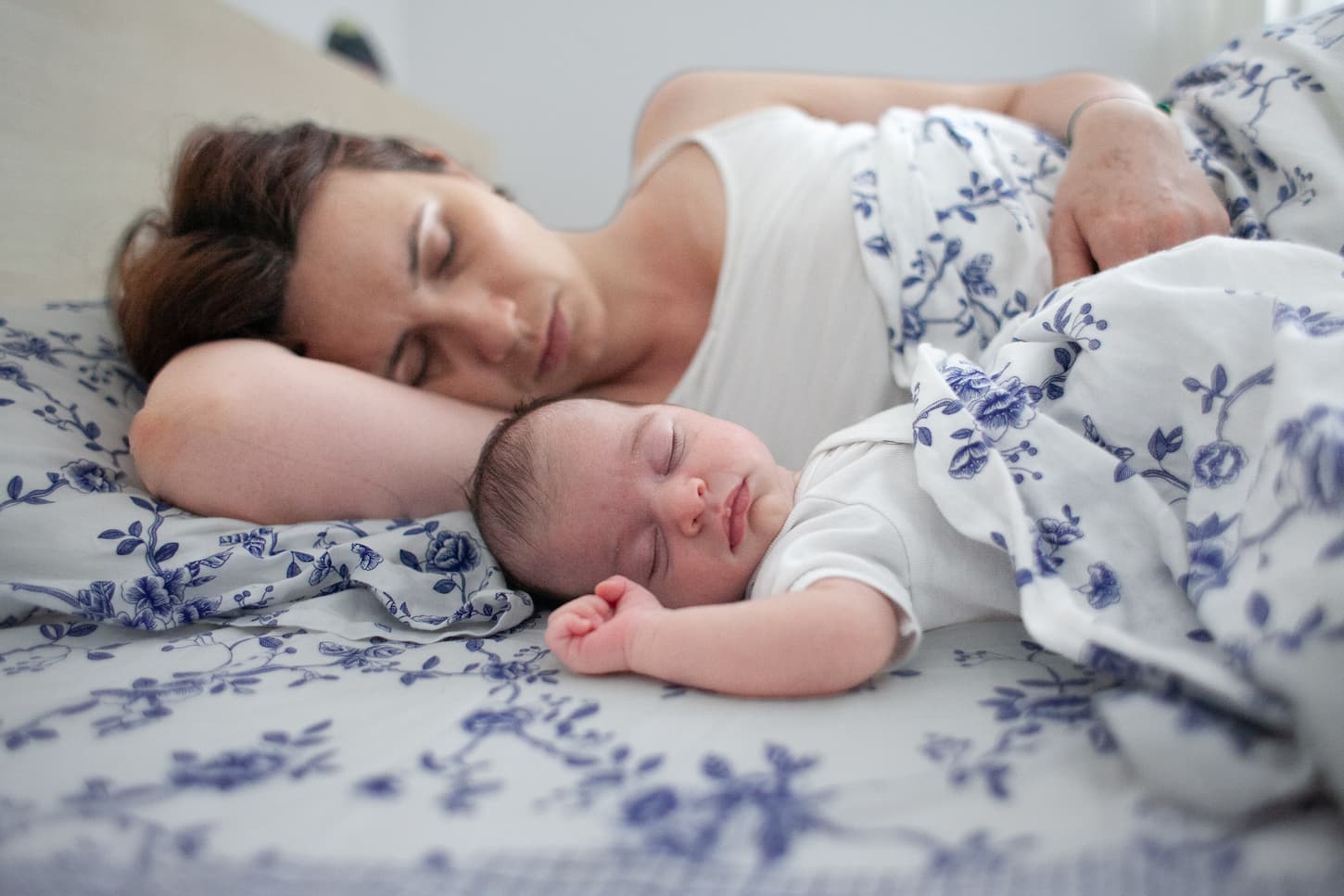 young mother sleeps with her baby 2022 03 02 00 17 00 utc 1